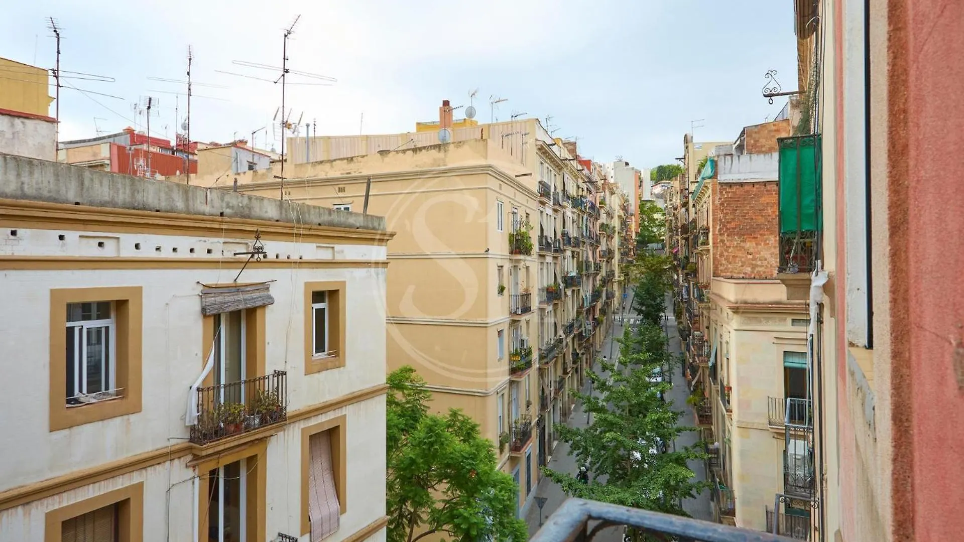 Comodo Apartamento En Poble Sec Barcelona 0*,  Hiszpania