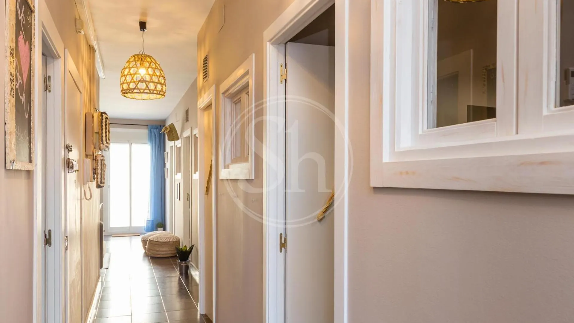Comodo Apartamento En Poble Sec Barcelona